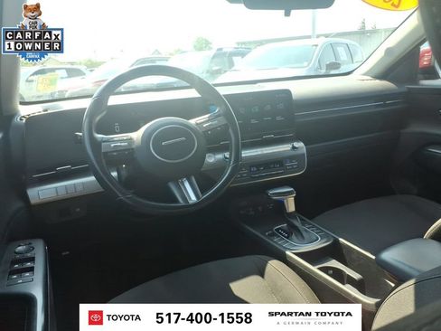 Used 2024 Hyundai Kona SEL AWD/4WD image 12