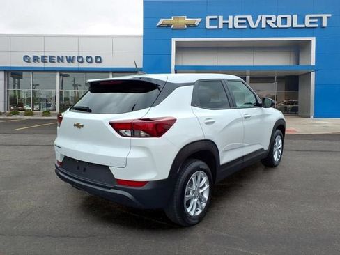 New 2026 Chevrolet TrailBlazer LS w/ LS Convenience Package FWD image 3