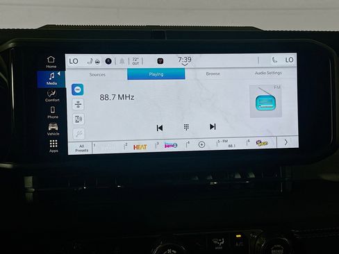 Used 2025 Jeep Wrangler Sahara w/ Safety Group image 21