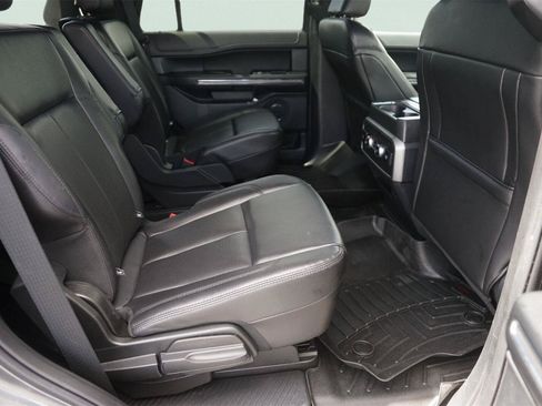 Used 2021 Ford Expedition XLT RWD image 18