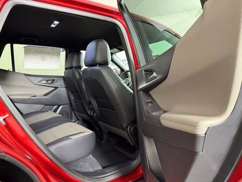 New 2026 Chevrolet Equinox LT w/ Convenience Package II image 17