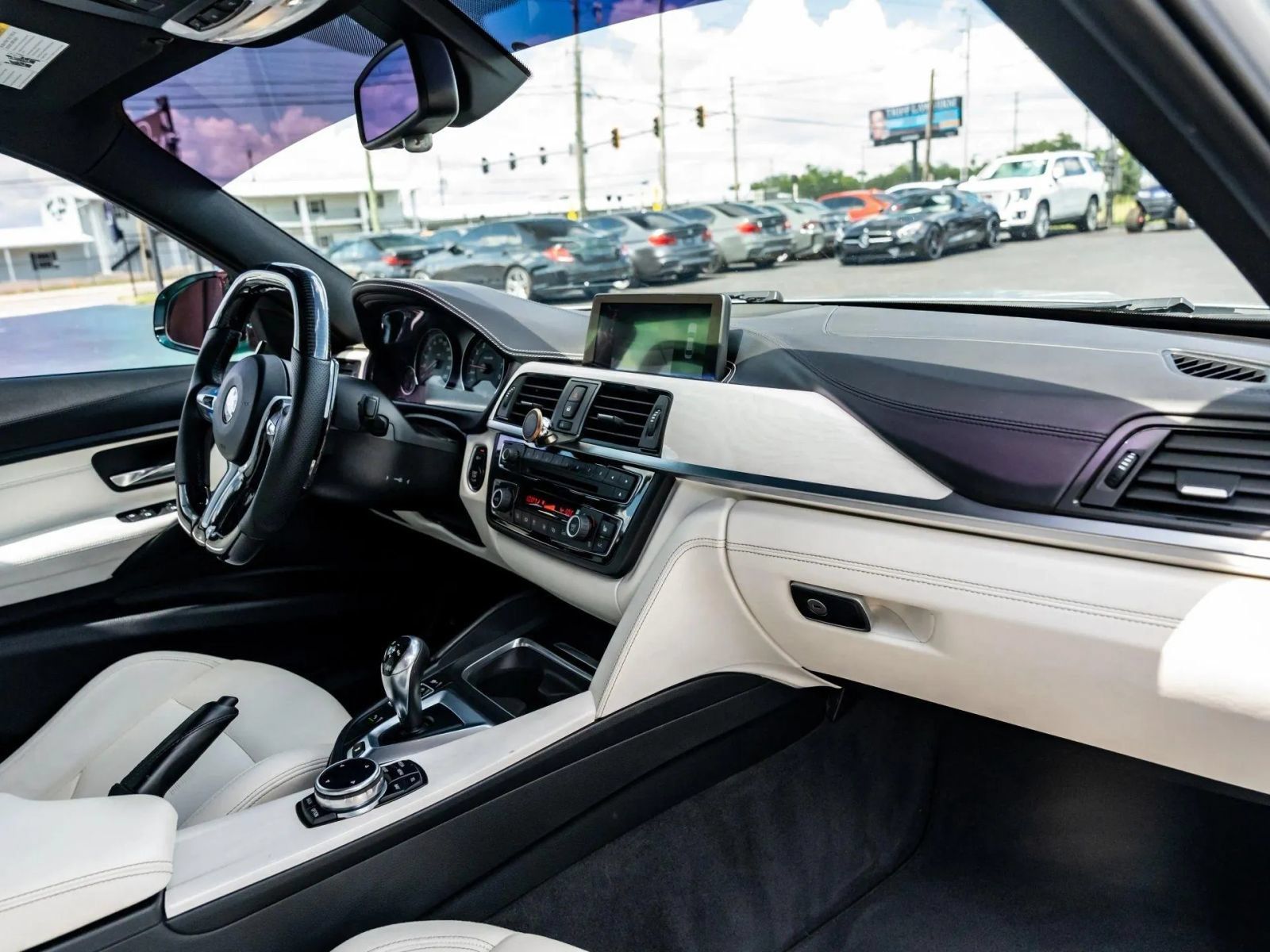 Used 2015 BMW M3 RWD image 42