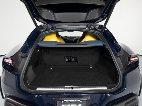 Used 2024 Ferrari Purosangue image 68