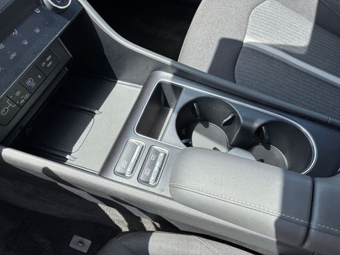 Used 2025 Hyundai Sonata SEL FWD image 36