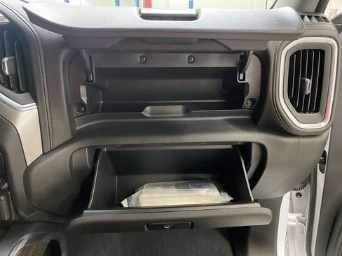 Used 2020 Chevrolet Silverado 1500 RST image 42