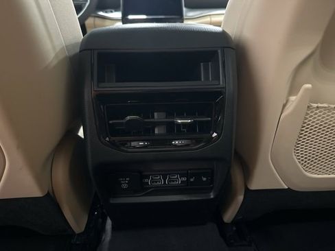 Used 2024 Jeep Grand Cherokee Limited w/ Trailer Tow Package image 37