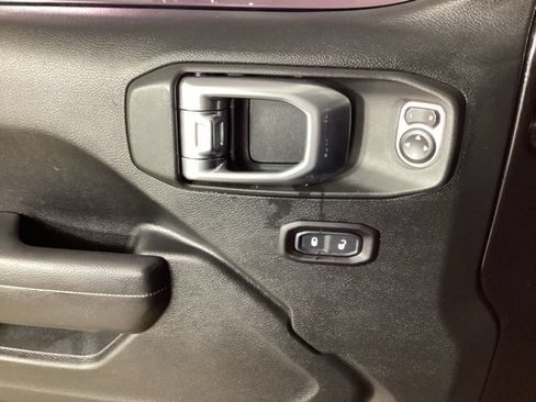 Used 2020 Jeep Wrangler Unlimited Sport S AWD/4WD image 11