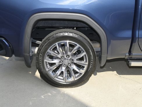 Used 2023 GMC Sierra 1500 Denali w/ Denali Reserve Package image 11