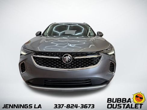 Used 2022 Buick Envision Avenir w/ Technology Package II image 3