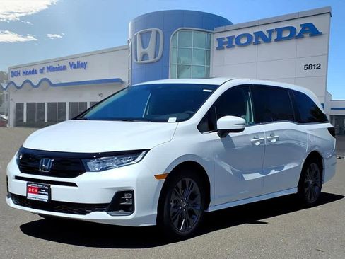 New 2026 Honda Odyssey Touring image 1