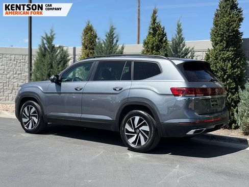 Used 2025 Volkswagen Atlas SE AWD/4WD image 5