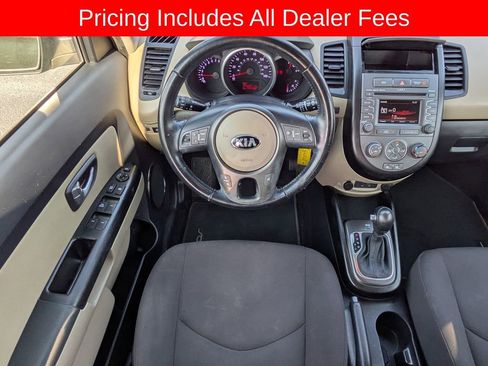 Used 2013 Kia Soul ! FWD image 16