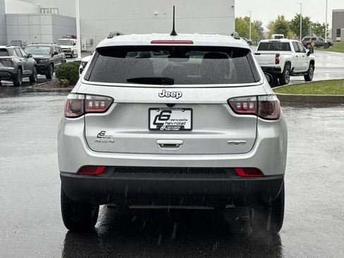 Used 2024 Jeep Compass Latitude AWD/4WD image 26