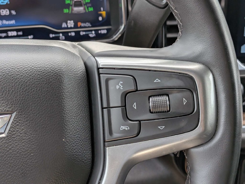 Used 2025 Chevrolet Silverado 1500 LT AWD/4WD image 23