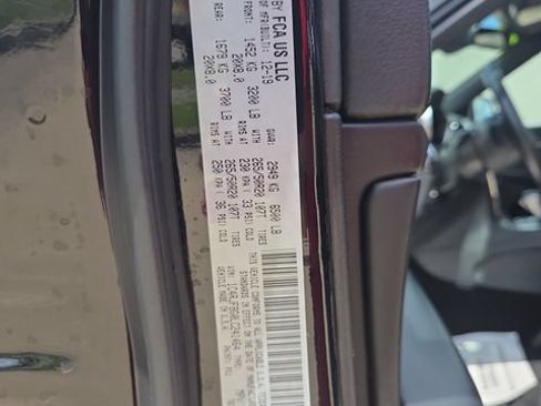 Used 2020 Jeep Grand Cherokee Limited AWD/4WD image 29