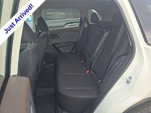 Used 2023 Nissan Rogue S FWD image 8