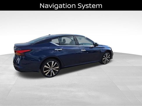 Used 2020 Nissan Altima 2.5 Platinum image 10