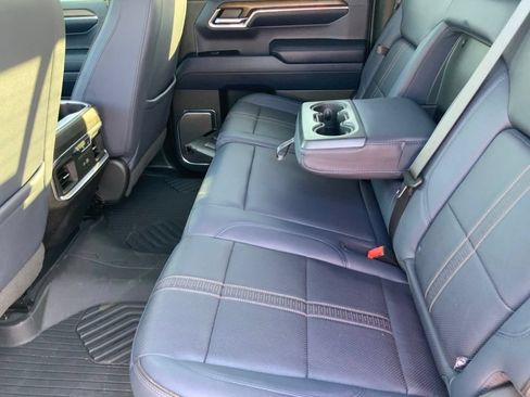Used 2024 Chevrolet Silverado 1500 High Country w/ Technology Package AWD/4WD image 17