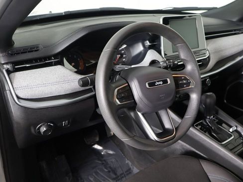 Used 2025 Jeep Compass Sport AWD/4WD image 23