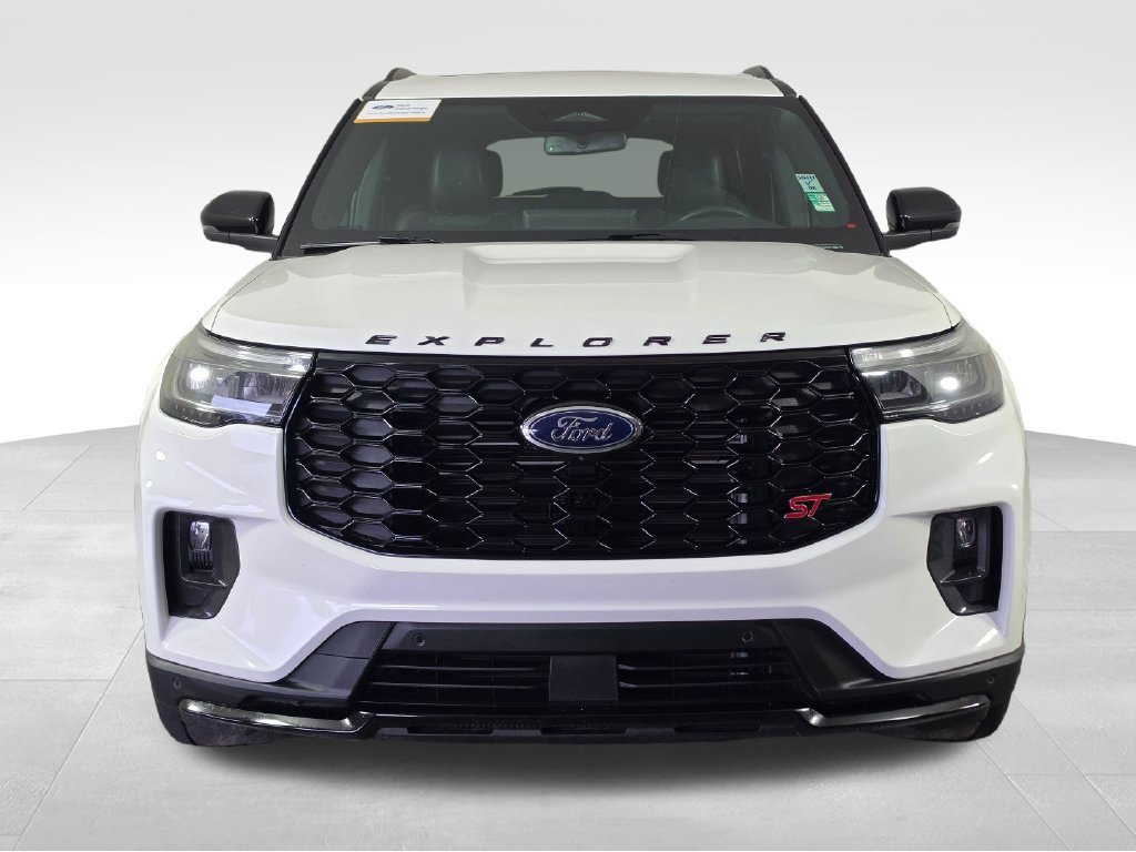 Certified 2025 Ford Explorer ST AWD/4WD image 2