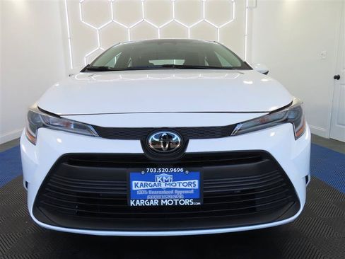 Used 2026 Toyota Corolla LE FWD image 4
