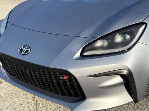 Used 2025 Toyota GR86 Premium RWD image 10