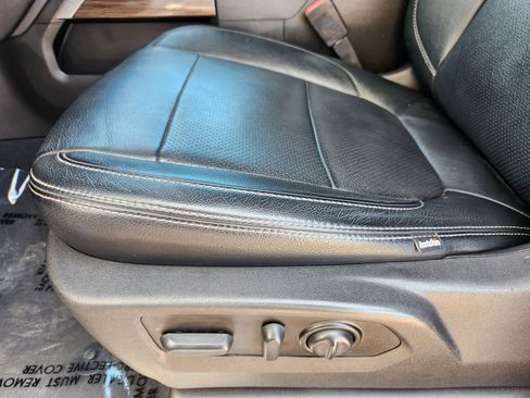 Used 2021 Chevrolet Silverado 1500 LT Trail Boss w/ LPO, Dark Essentials Package image 15