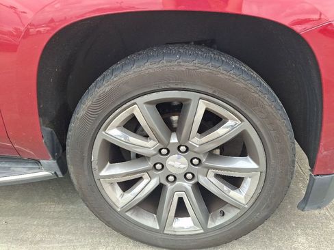 Used 2015 Chevrolet Suburban LTZ AWD/4WD image 4