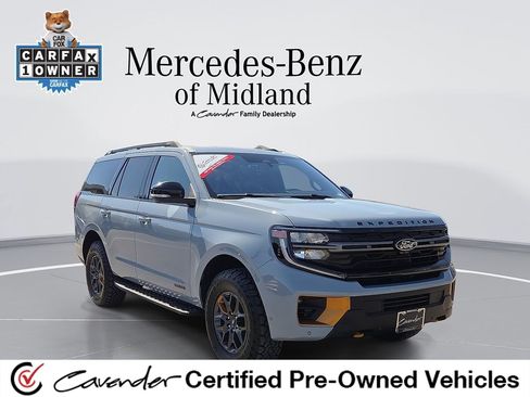 Used 2025 Ford Expedition Tremor AWD/4WD image 1