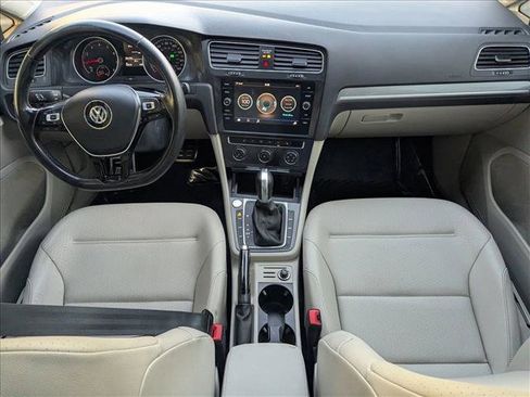 Used 2019 Volkswagen Golf Alltrack SE image 15