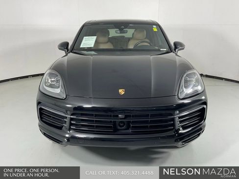 Used 2019 Porsche Cayenne image 2