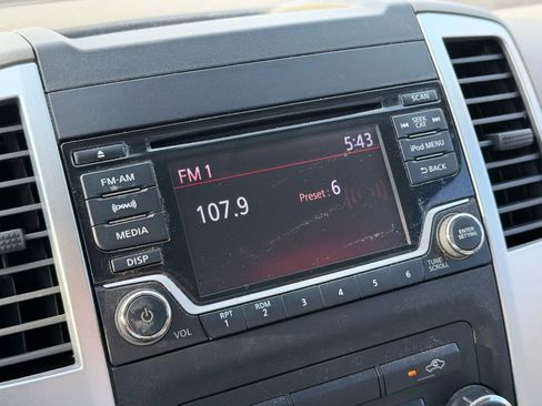 Used 2017 Nissan Frontier SV image 30