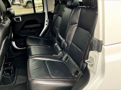 Used 2023 Jeep Gladiator Rubicon w/ LED Lighting Group image 5