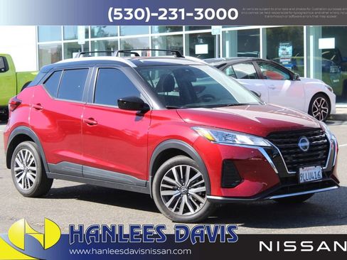 Used 2024 Nissan Kicks SV w/ Exterior Package FWD image 1