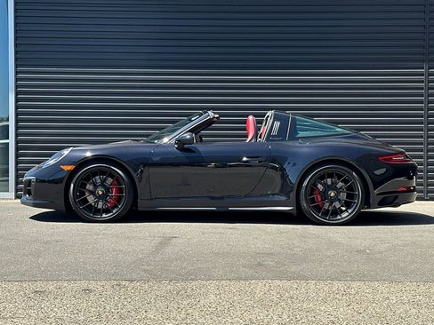 Used 2017 Porsche 911 Targa 4 GTS AWD/4WD image 2