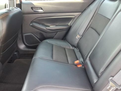 Used 2020 Nissan Altima 2.5 SR w/ Premium Package FWD image 17