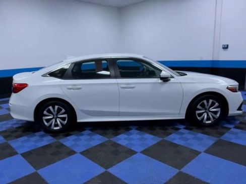 Certified 2024 Honda Civic LX image 9