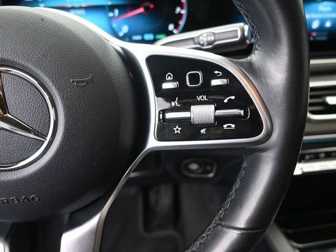Used 2021 Mercedes-Benz GLE 450 4MATIC image 2