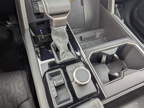 Used 2024 Toyota Tundra Limited image 20