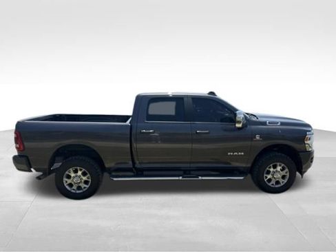 Used 2023 RAM 2500 Laramie AWD/4WD image 2