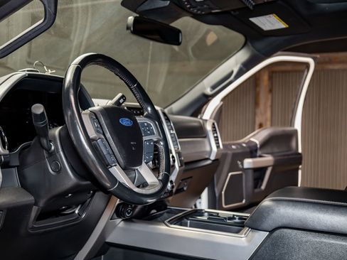 Used 2020 Ford F350 Platinum image 16