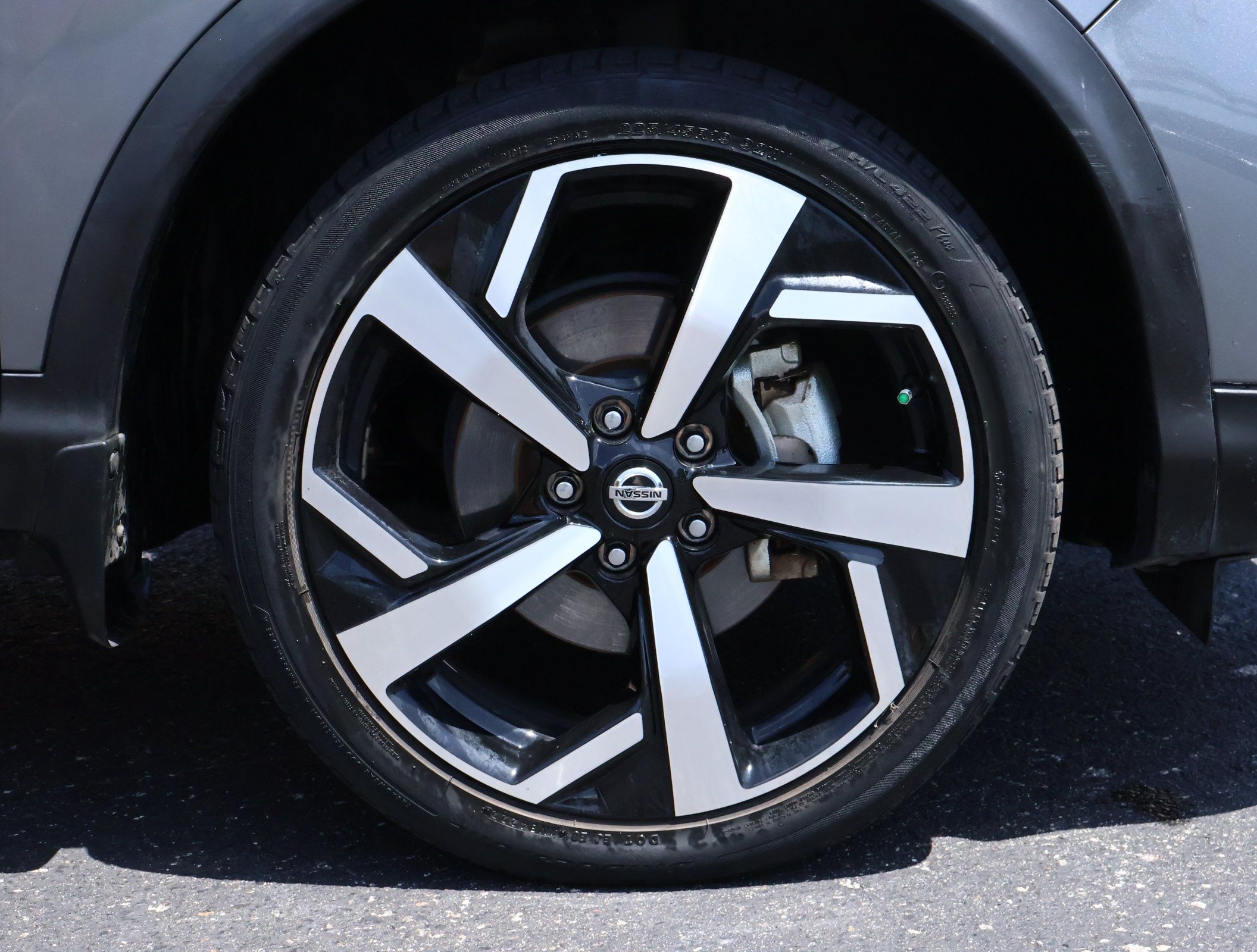 Used 2022 Nissan Rogue Sport SL w/ Premium Package AWD/4WD image 27