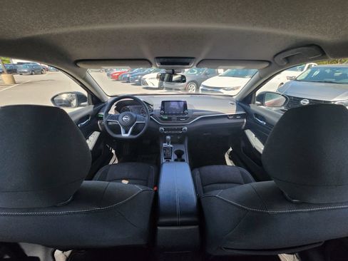 Used 2025 Nissan Altima 2.5 SV AWD/4WD image 32