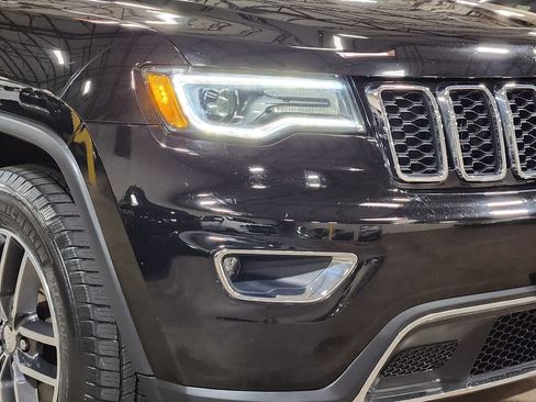 Used 2018 Jeep Grand Cherokee Limited w/ Luxury Group II RWD image 13