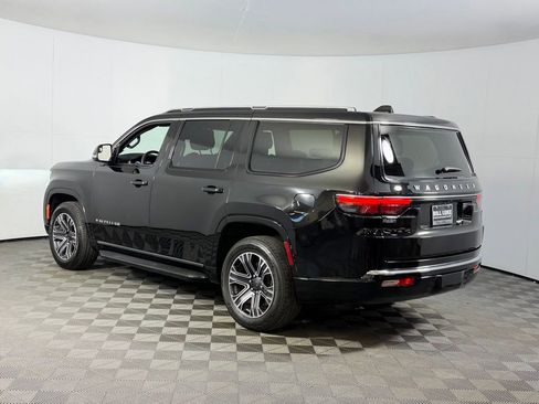Used 2024 Jeep Wagoneer 4WD w/ Premium Group I image 9