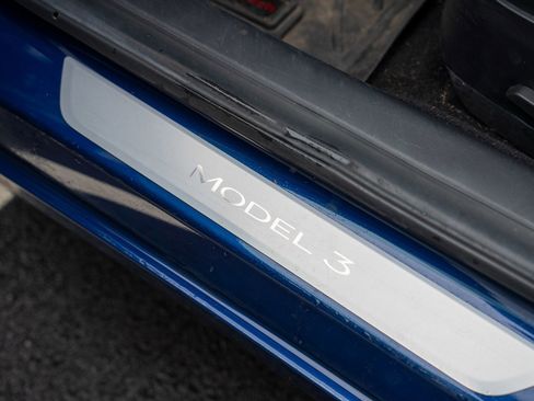 Used 2019 Tesla Model 3 Long Range image 11