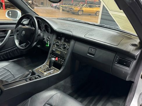 Used 2002 Mercedes-Benz SLK 32 AMG SLK 32 Roadster 2D image 24