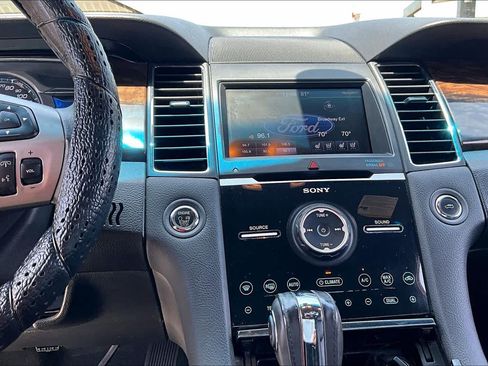 Used 2013 Ford Taurus Limited FWD image 29
