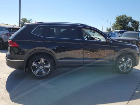 Used 2018 Volkswagen Tiguan SEL Premium AWD/4WD image 6