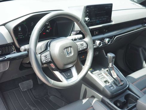 Used 2024 Honda CR-V Sport Touring image 8